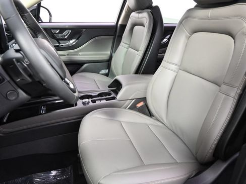 New 2026 Lincoln Corsair Premiere AWD/4WD image 13
