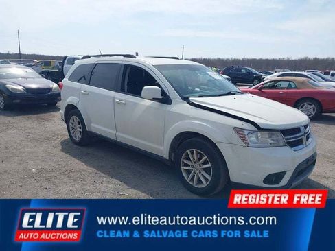 Used 2017 Dodge Journey SXT w/ Comfort/Convenience Group image 2
