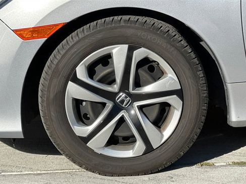 Used 2018 Honda Civic LX image 29