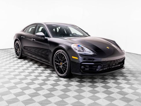 Used 2023 Porsche Panamera 4 Platinum Edition AWD/4WD image 6