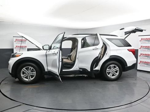 Certified 2024 Ford Explorer XLT w/ Equipment Group 202A AWD/4WD image 40