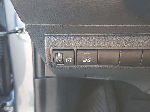 Used 2022 Toyota Corolla SE image 26