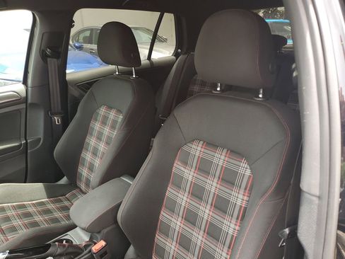 Used 2018 Volkswagen GTI S FWD image 21