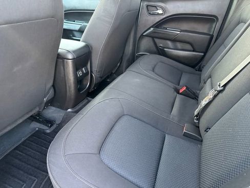 Used 2019 Chevrolet Colorado LT w/ LT Convenience Package RWD image 17
