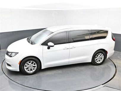Used 2020 Chrysler Voyager LX