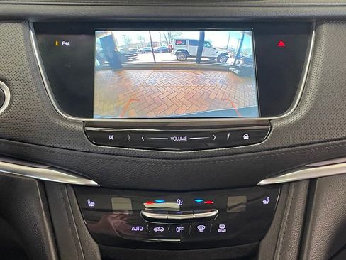 Used 2019 Cadillac XT5 Luxury image 28