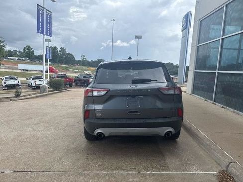 Certified 2022 Ford Escape SE w/ Convenience Package FWD image 6