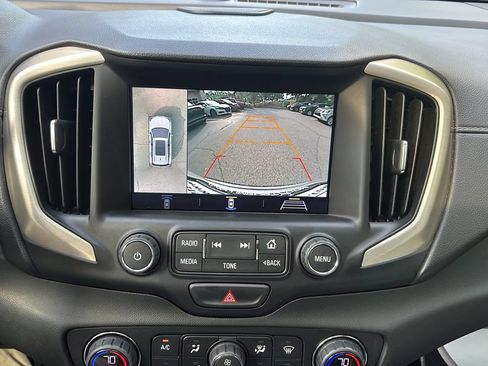 Used 2018 GMC Terrain Denali w/ Advanced Safety Package AWD/4WD image 11