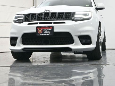 Used 2018 Jeep Grand Cherokee SRT w/ Trailer Tow Group IV AWD/4WD image 30