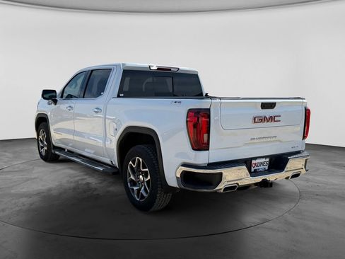 Used 2022 GMC Sierra 1500 SLT w/ SLT Premium Plus Package AWD/4WD image 8