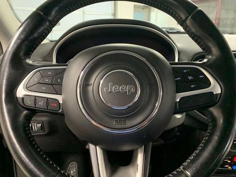 Used 2020 Jeep Compass Latitude FWD image 18