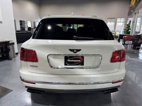 Used 2018 Bentley Bentayga image 5