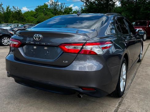 Used 2020 Toyota Camry LE FWD image 7