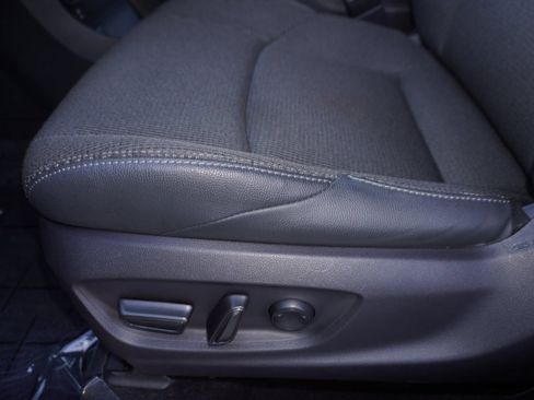 Certified 2025 Toyota bZ4X FWD image 14