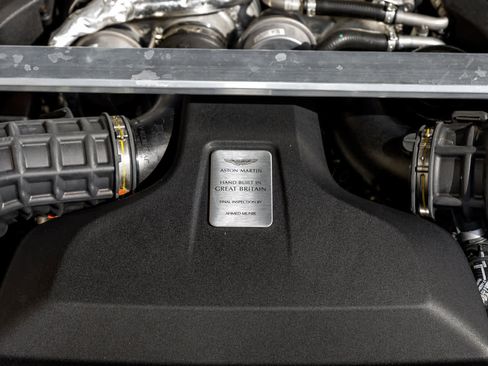 Used 2023 Aston Martin V8 Vantage Coupe image 66