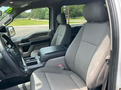 Used 2019 Ford F150 XLT w/ Equipment Group 302A Luxury AWD/4WD image 18