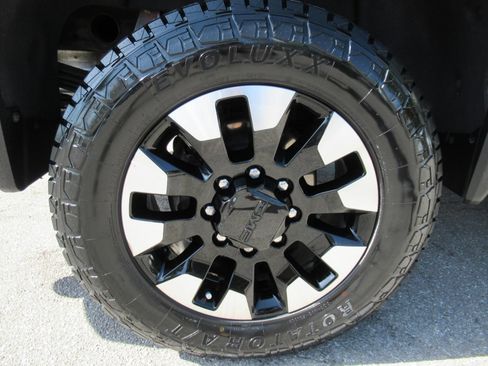 Used 2020 GMC Sierra 2500 SLT w/ SLT Convenience Package AWD/4WD image 8