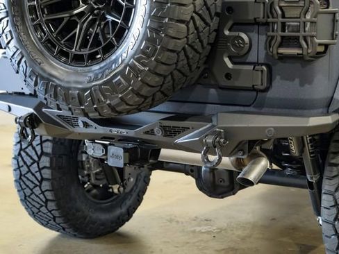 Used 2024 Jeep Wrangler Unlimited Rubicon w/ Technology Group image 52