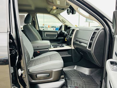 Used 2019 RAM 1500 Classic Warlock image 29