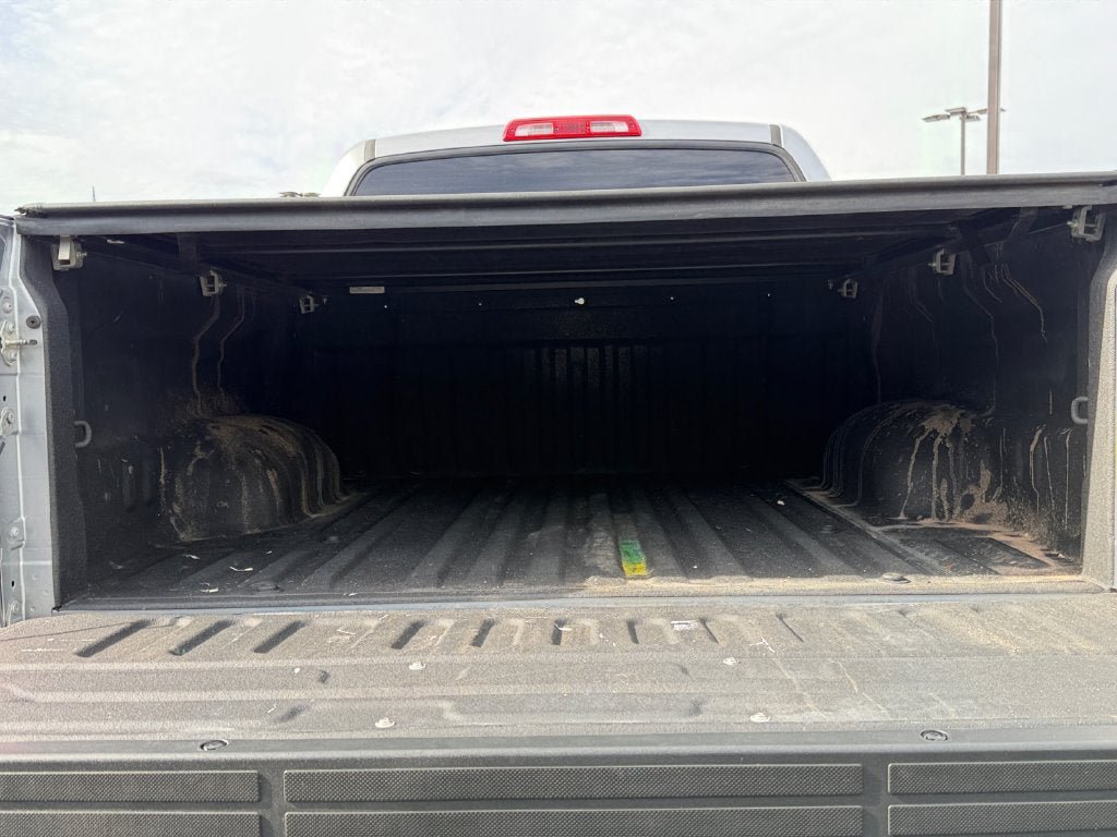 Used 2018 Toyota Tundra SR5 w/ SR5 Upgrade Package AWD/4WD image 23