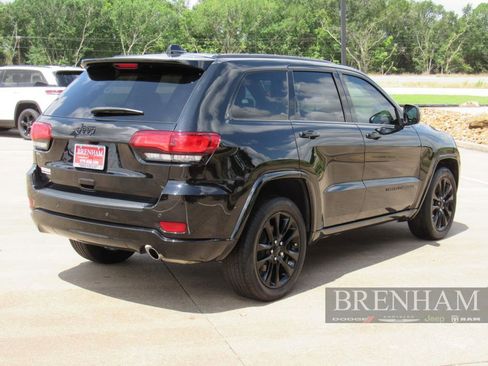 Used 2021 Jeep Grand Cherokee Laredo X RWD image 6