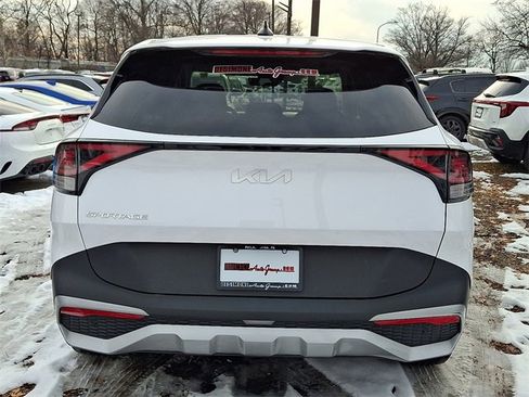 Certified 2023 Kia Sportage EX image 5
