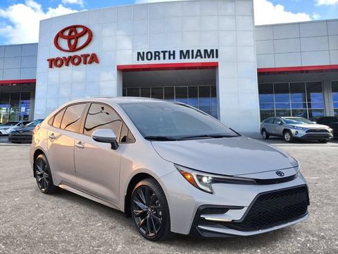 Used 2026 Toyota Corolla SE FWD image 1