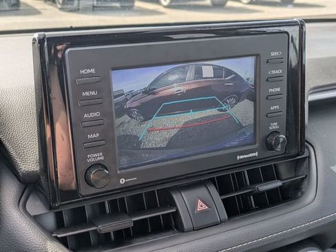 Used 2022 Toyota RAV4 XLE w/ Convenience Package image 25