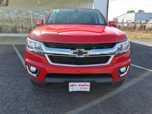 Used 2019 Chevrolet Colorado LT w/ LT Convenience Package image 2