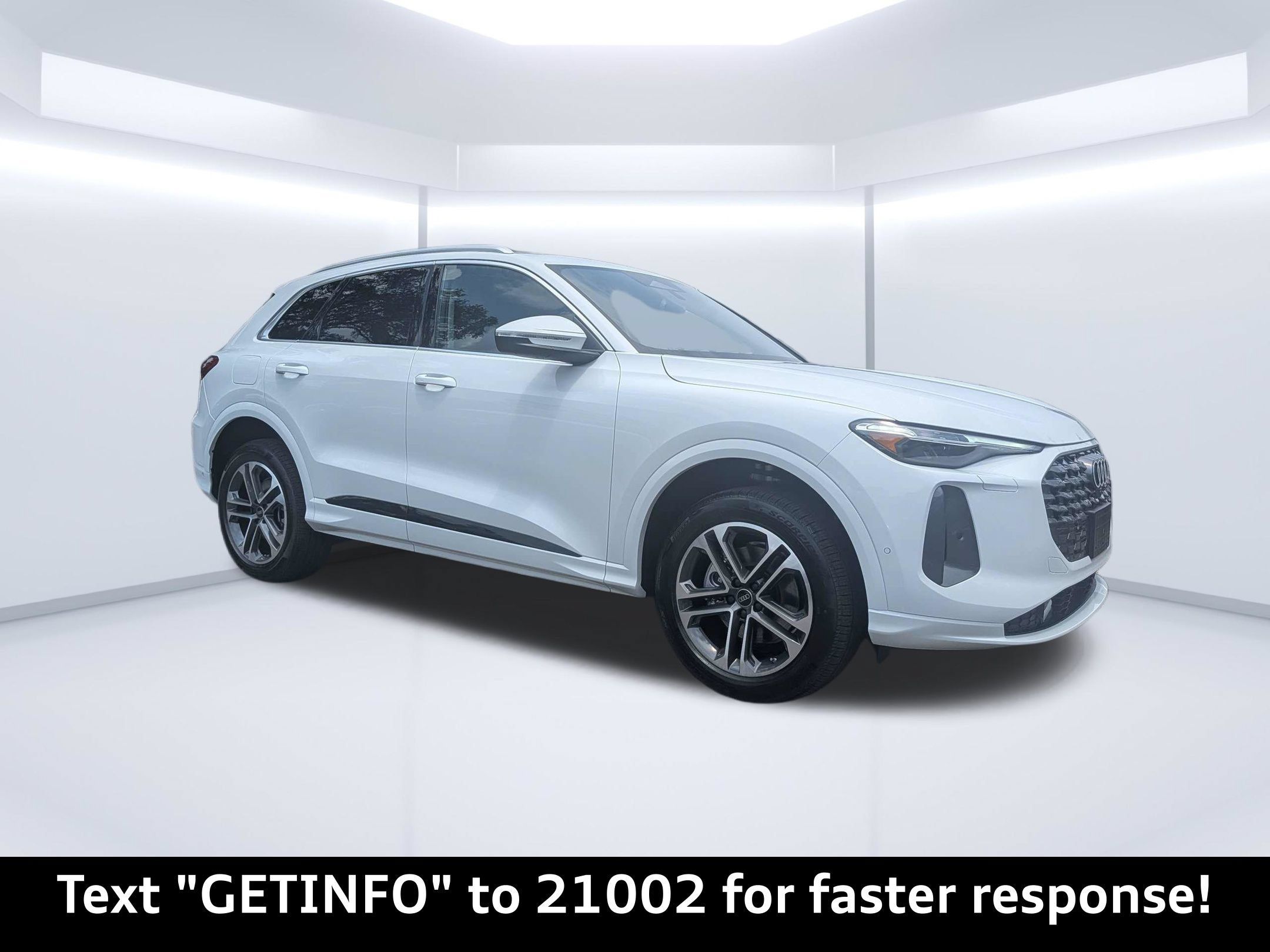 New 2026 Audi Q5 Premium Plus AWD/4WD 360° Tour