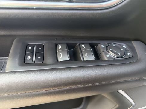 Used 2024 Chevrolet Tahoe High Country AWD/4WD image 24