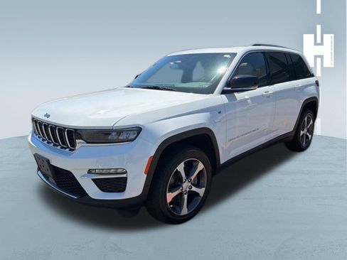 Used 2023 Jeep Grand Cherokee 4WD 4xe image 1