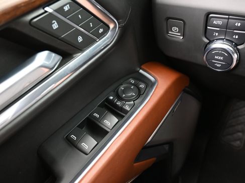 Used 2024 GMC Sierra 2500 Denali Ultimate AWD/4WD image 25