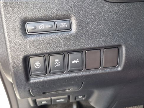 Used 2016 Nissan Murano Platinum w/ Platinum Technology Package FWD image 30