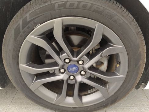 Used 2018 Ford Fusion SE w/ Equipment Group 201A image 31