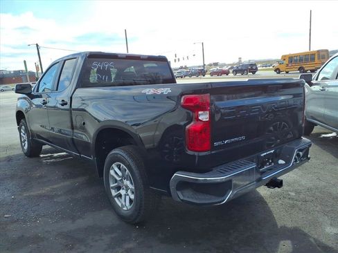 New 2026 Chevrolet Silverado 1500 LT image 3