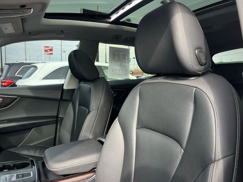 Used 2020 Audi Q8 Premium Plus w/ Premium Plus Package image 35