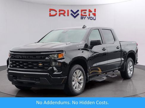 Used 2025 Chevrolet Silverado 1500 Custom w/ LPO, Dark Essentials Package AWD/4WD image 1
