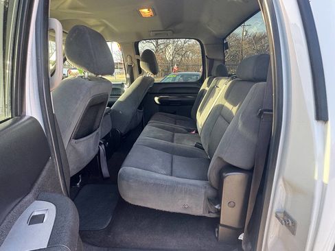 Used 2009 Chevrolet Silverado 1500 LT w/ Texas Edition image 13