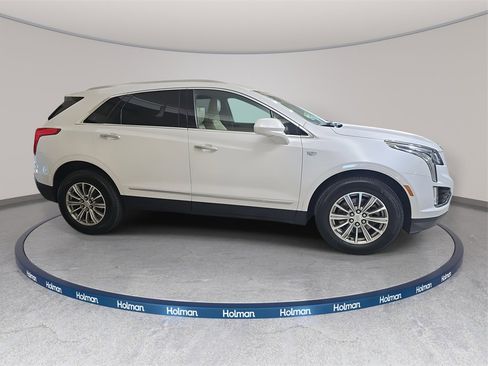 Used 2018 Cadillac XT5 Luxury image 5