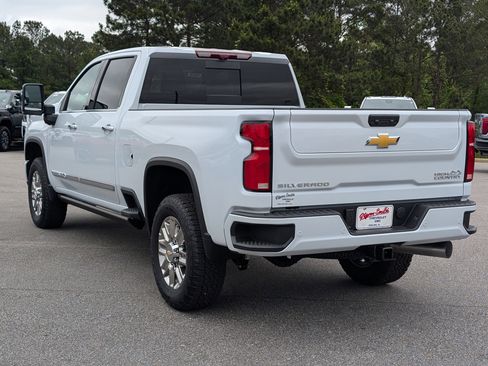New 2026 Chevrolet Silverado 2500 High Country w/ Technology Package AWD/4WD image 12