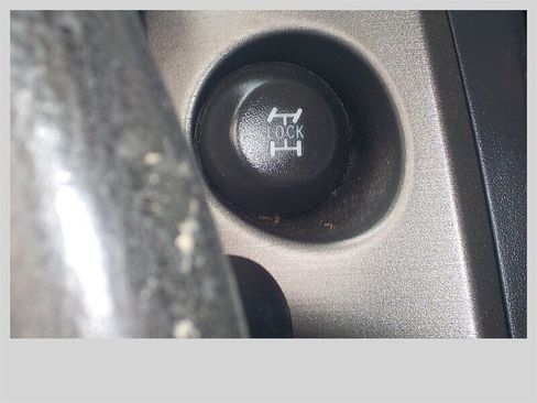 Used 2012 Toyota RAV4 4WD w/ Value Pkg image 23