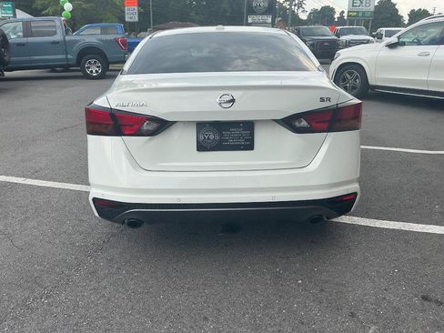 Used 2020 Nissan Altima 2.5 SR FWD image 4