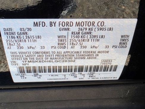 Used 2020 Ford Explorer XLT w/ Equipment Group 202A AWD/4WD image 32