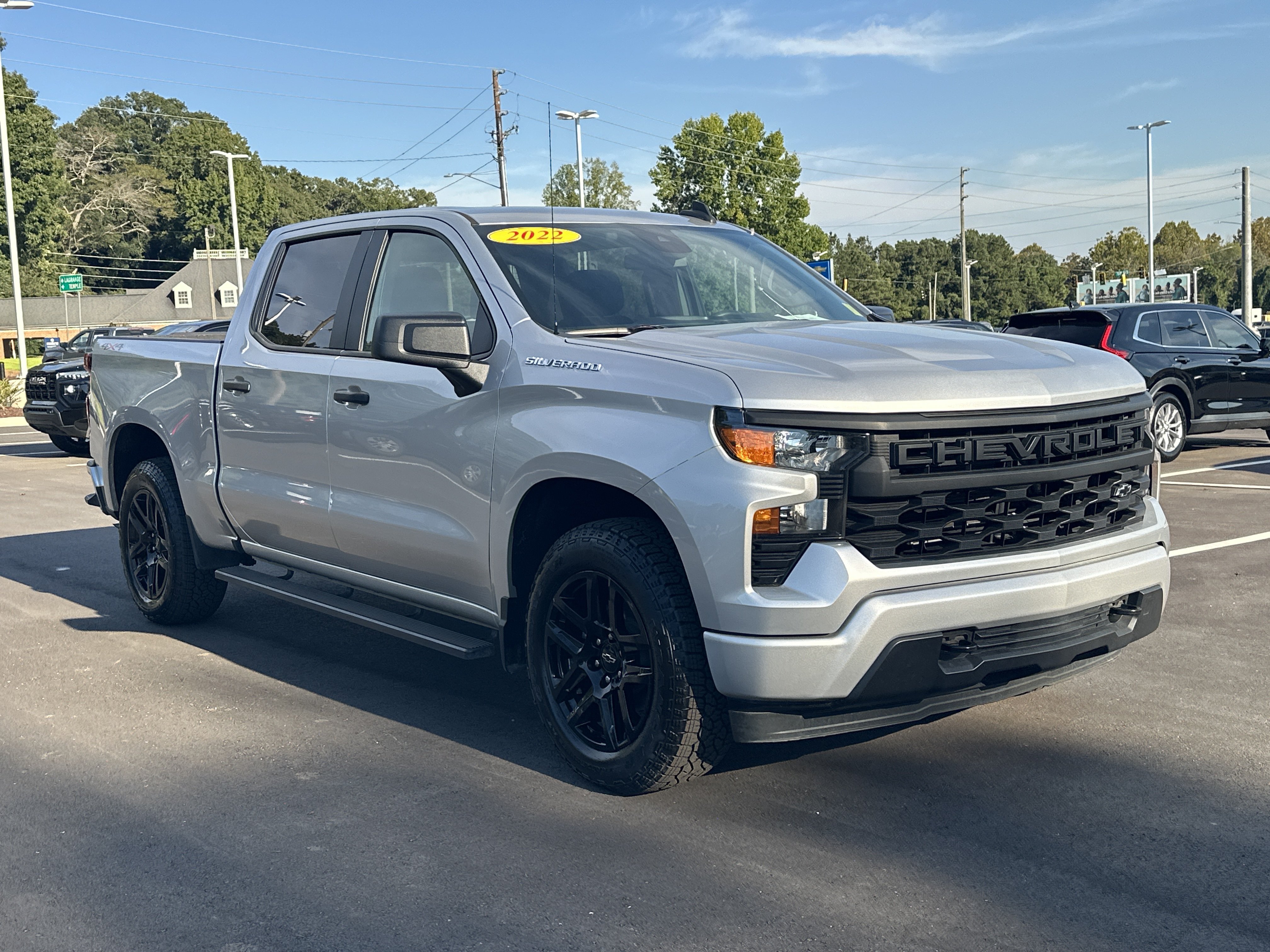 Used 2022 Chevrolet Silverado 1500 Custom w/ LPO, Dark Essentials Package AWD/4WD image 2
