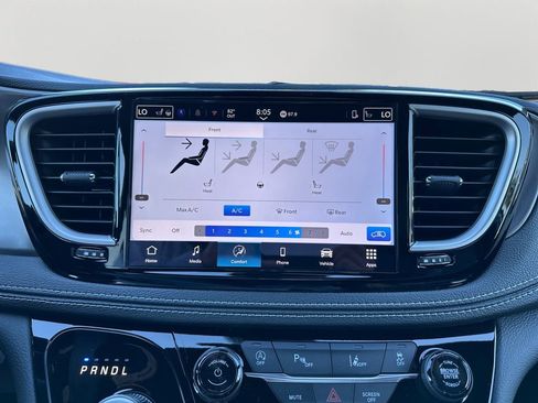 New 2026 Chrysler Pacifica Select w/ S Appearance Package image 22