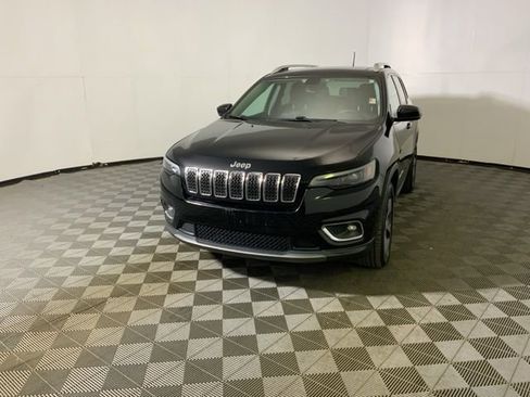 Used 2019 Jeep Cherokee Limited image 3