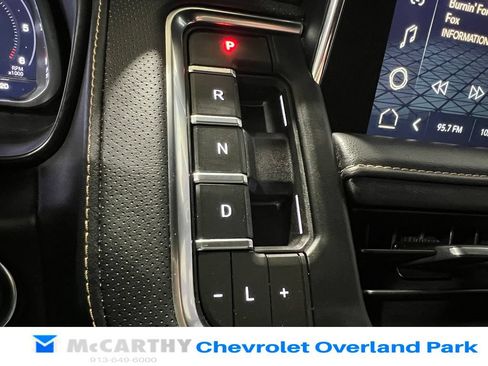 Used 2023 GMC Yukon XL AT4 w/ Technology Package AWD/4WD image 20