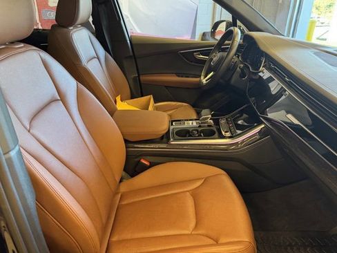 Used 2023 Audi Q7 3.0T Premium Plus AWD/4WD image 30