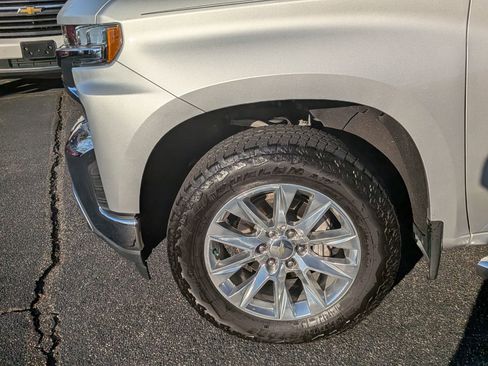 Used 2020 Chevrolet Silverado 1500 LTZ w/ LTZ Plus Package image 11